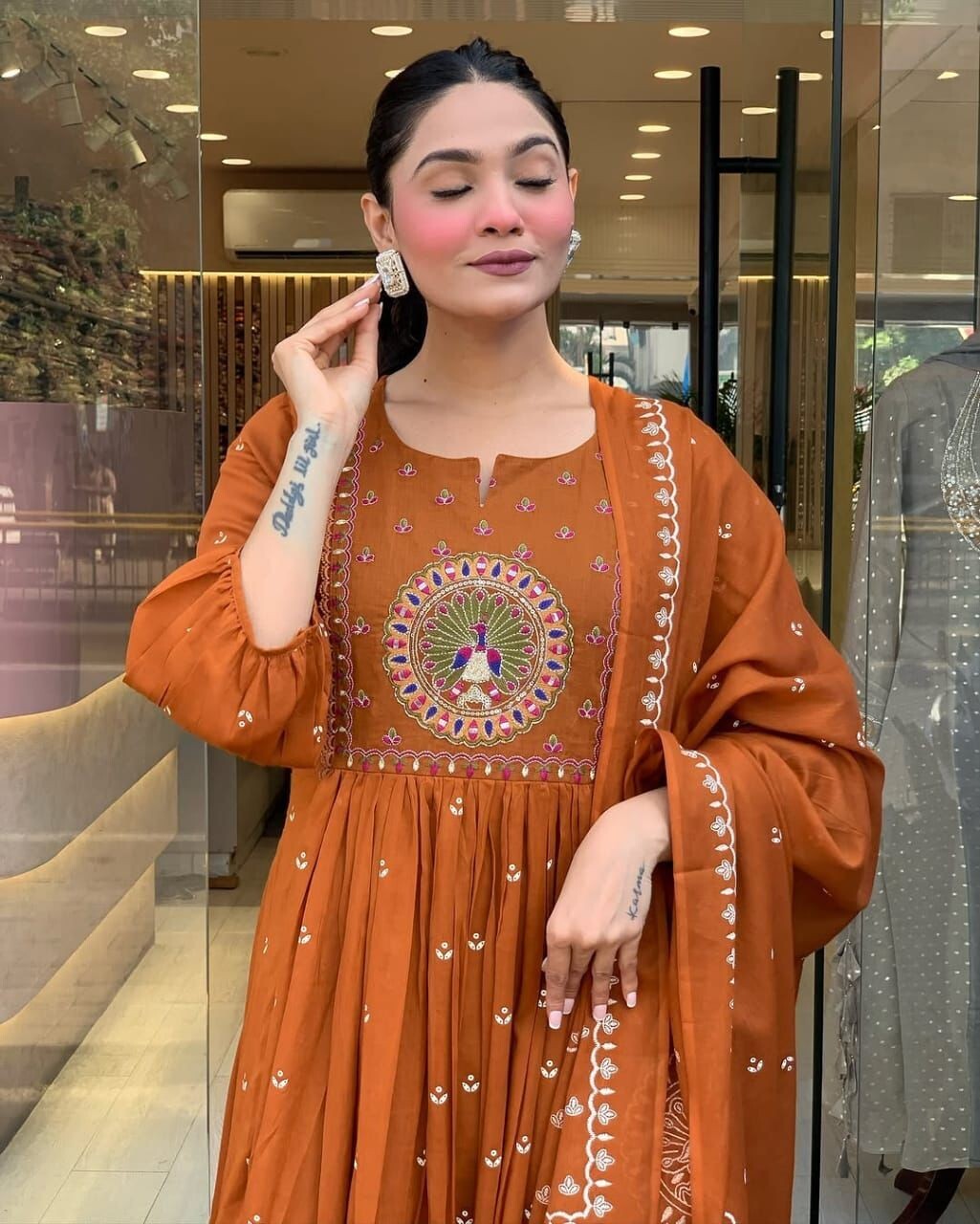 Women Wedding Wear Anarkali Kurta Pant Dupatta Indian Readymade Salwar Kameez orange anarkali gown , women anarkali suit set partywear kurti gown