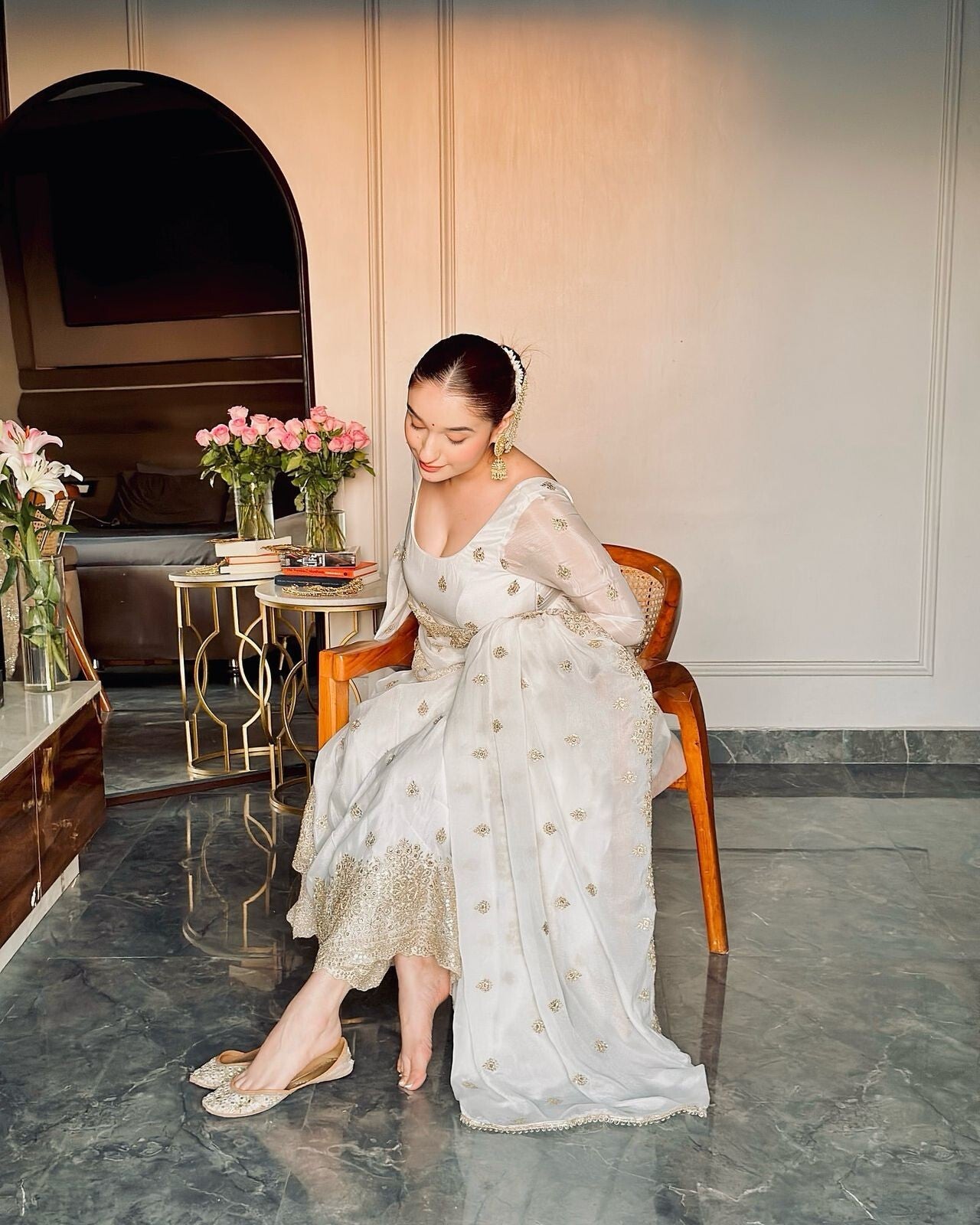 White Gown, White Anarkali, Anarkali Suit, Red Anarkali Gown Set, Chinon Silk Dupatta Dress, Bollywood Style Wedding Gown, Indian Wedding Gown Set, Pakistani Eid Outfit for Women, Embroidered Gown with Pants, Ready to Wear Ethnic Dress, Anarkali Gown with Sequence Work, 3 Piece Wedding Dress Set, Heavy Micro Cotton Inner Gown, Scoop Neck Anarkali Suit, Stylish Party Wear Gown Set, Traditional Indian Outfit for Women, Festive Wear Ethnic Gown, Full Stitched Gown Set,
