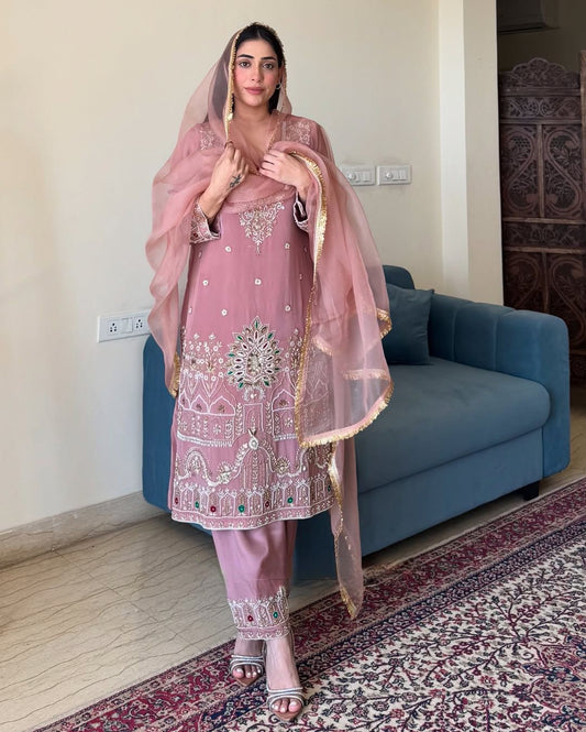 Pink kurti for eid