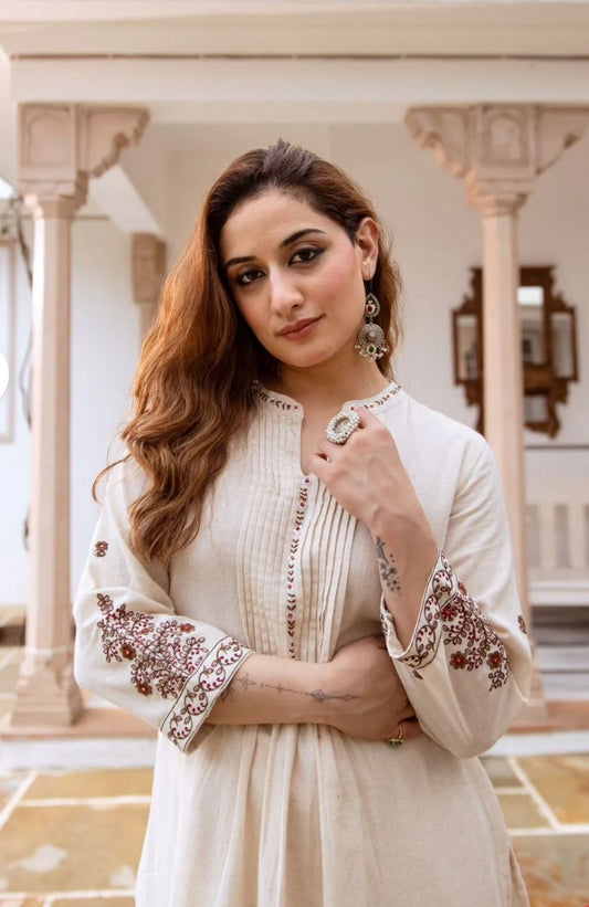 Abstract Print Co-ord,
Women's Co-ord Set,
Designer Co-ord Set,
Abstract Fashion Wear,
Matching Two Piece Set,
Co-ord Set for Women,
Trendy Co-ord Outfit,
Printed Co-ord Set,
Stylish Co-ord for Girls,
Summer Co-ord Set,
Party Wear Co-ord,
Western Wear Set,
Fashionable Co-ords,
Casual Abstract Co-ord,
Bold Print Co-ord Set,