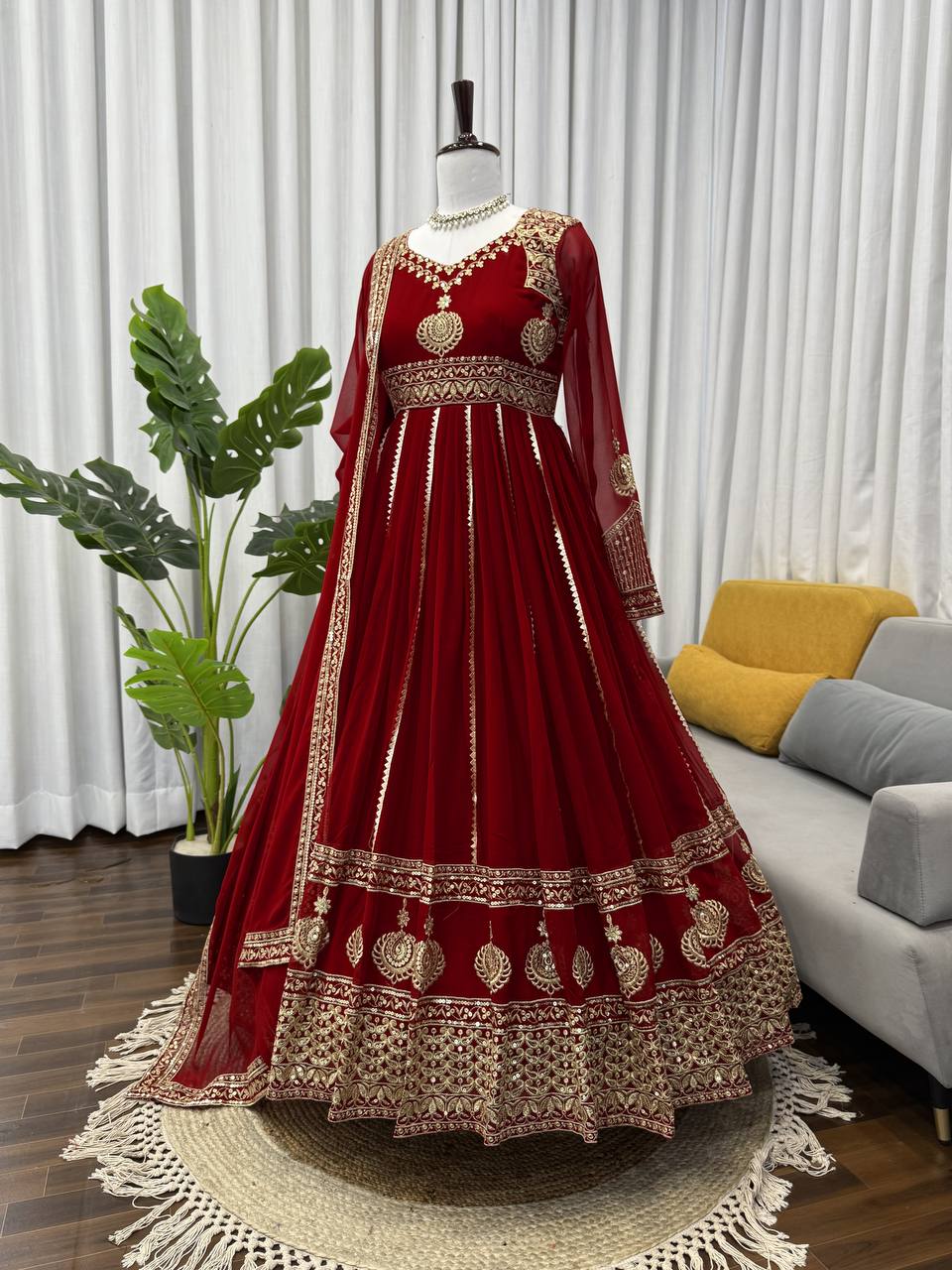 Latest designer Anarkali kurta for weddings