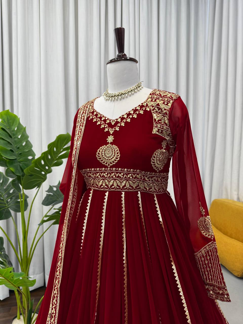 Latest designer Anarkali kurta for weddings