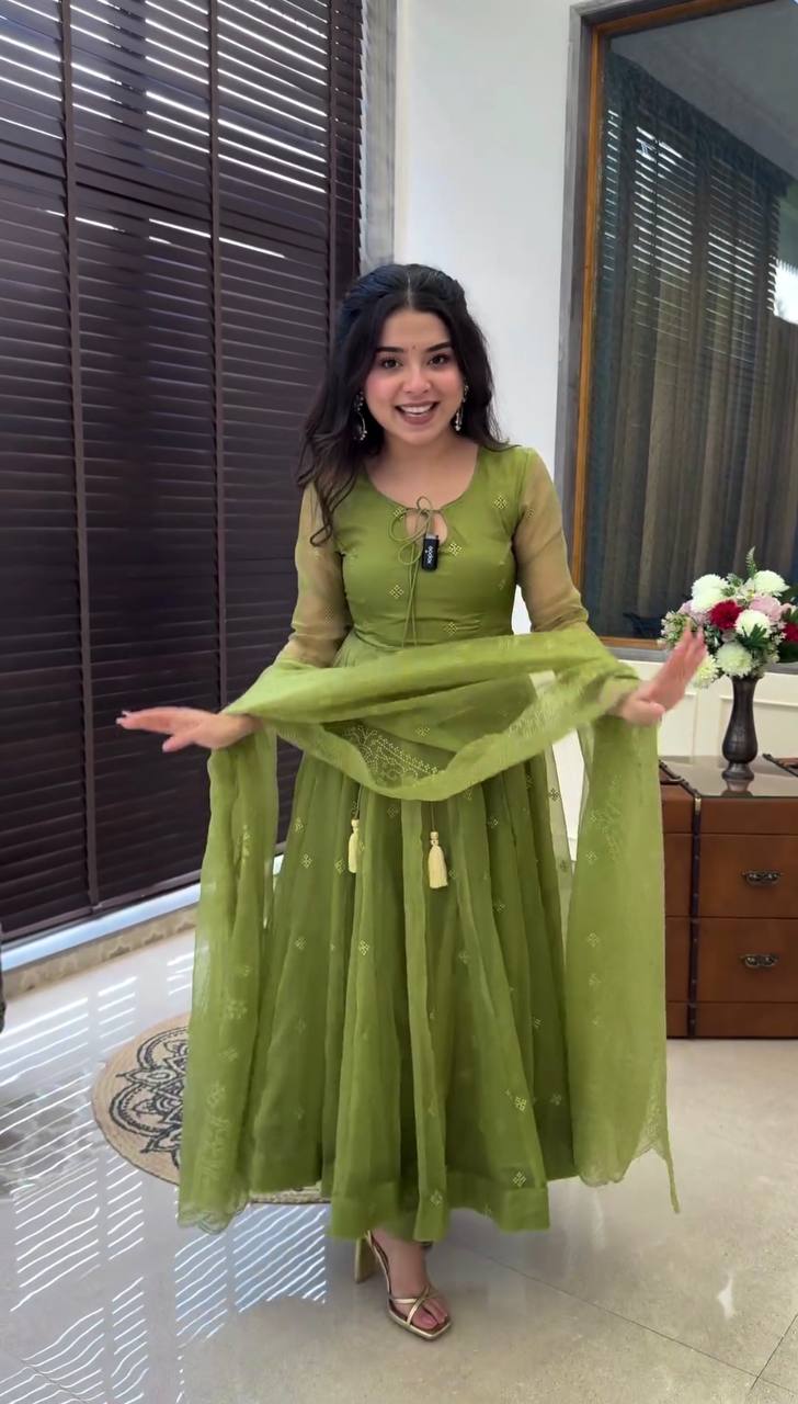 Heavy Work Festive Anarkai Suit Gown