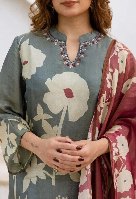Pakistani Salwar Kameez,
Traditional Indian Outfit,
Handcrafted Cotton Suit,
Embroidered Salwar Kameez,
Kurti Pant Dupatta Set,
Wedding Wear for Women,
Cultural Event Outfit,
Ethnic Wear for Women,
Designer Salwar Suit,
Made in India Dress,
Festive Wear Kurti Set,
Pakistani Style Kurti,
Cotton Embroidered Suit,
Elegant Ethnic Set,
3 Piece Suit for Women,
Stylish Traditional Dress,
Comfortable Cotton Wear,
Bollywood Style Outfit,
Women’s Festival Dress,
Latest Ethnic Fashion,
Desi Outfit for Women,
Breathabl