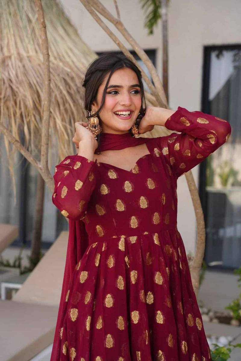 Traditional Indian salwar kameez with dupatta