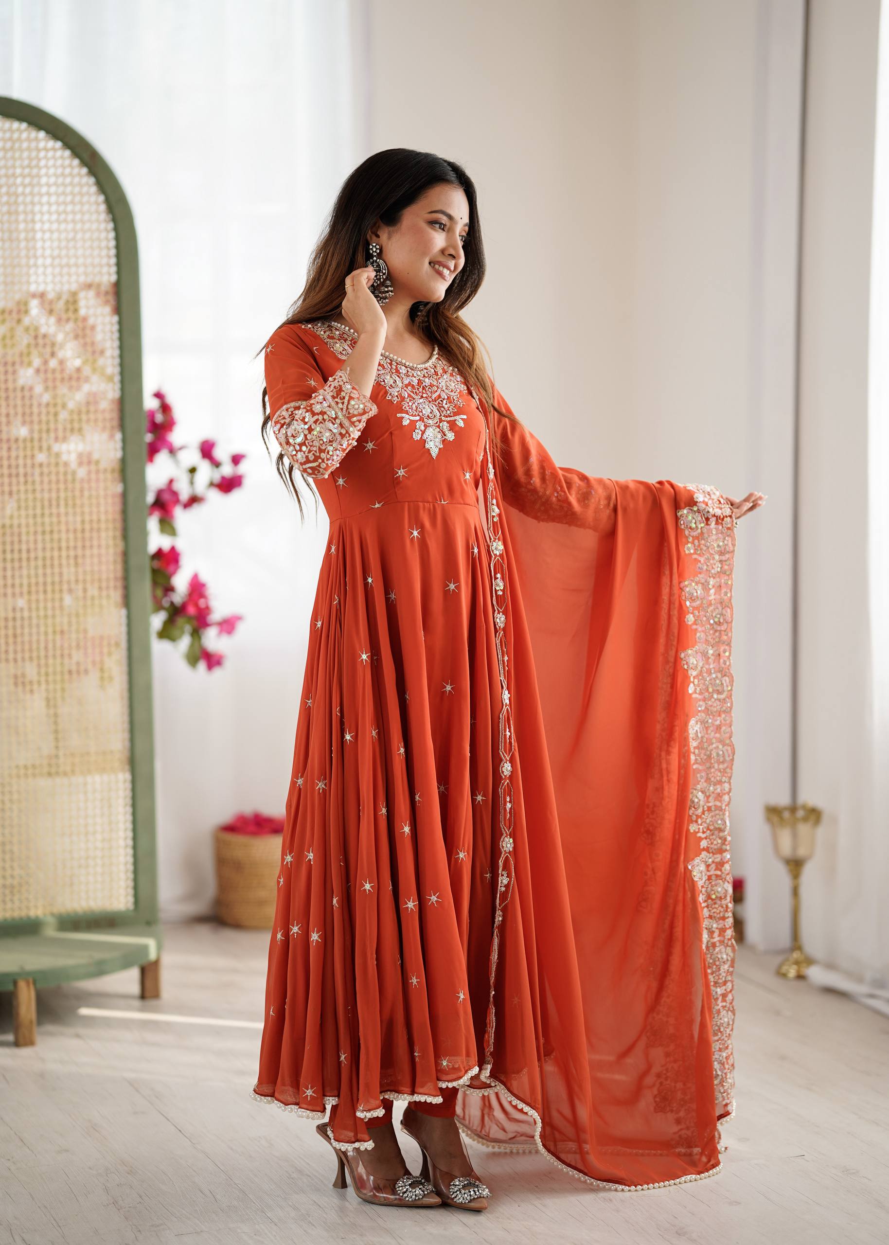 Designer Anarkali picture for wedding wear