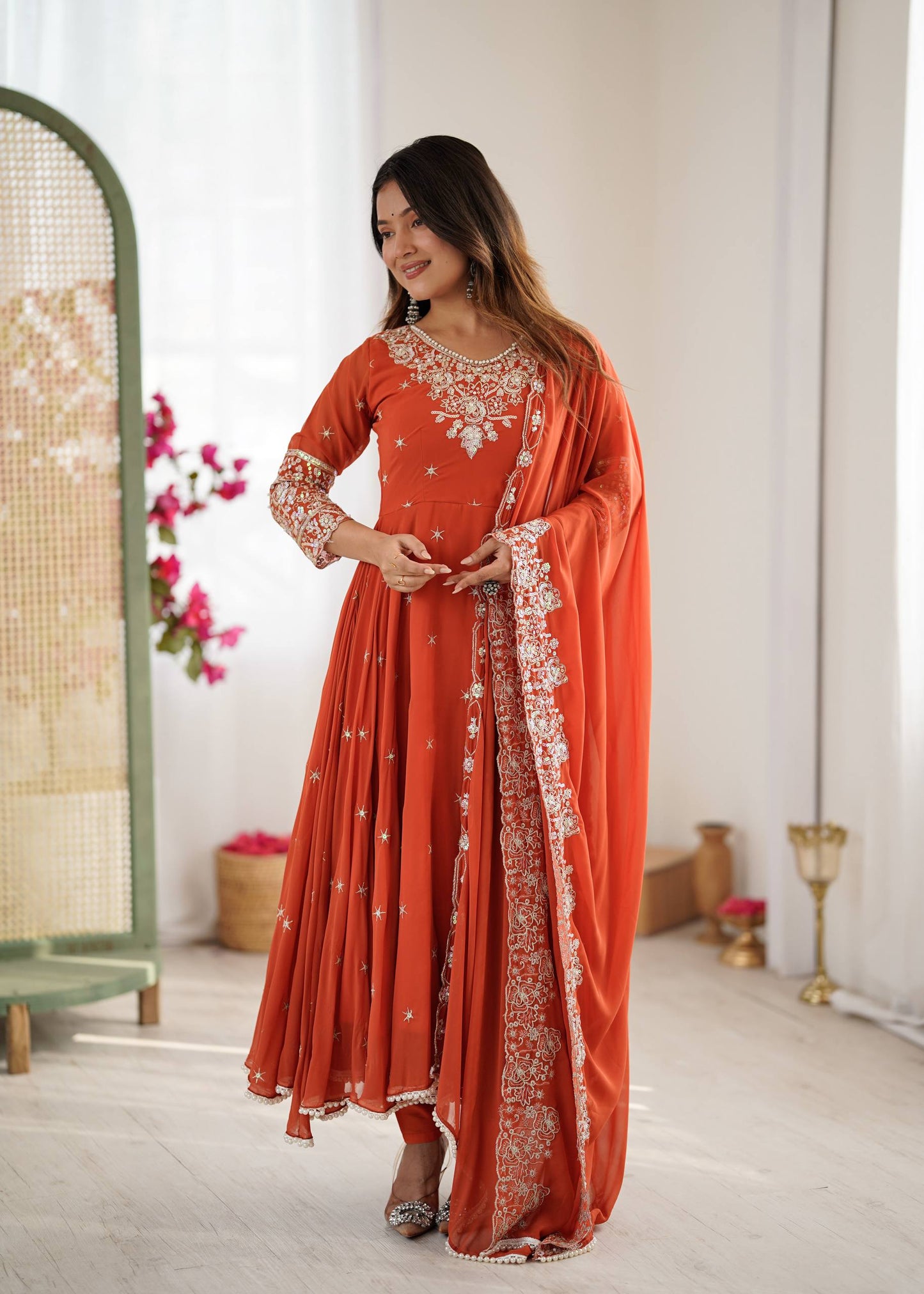 Designer Anarkali picture for wedding wear