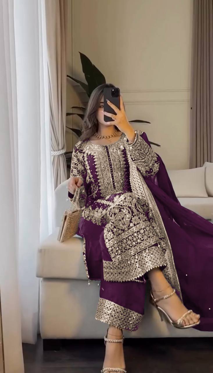 Heavy Georgette Embroidered Kurti Set with Dupatta